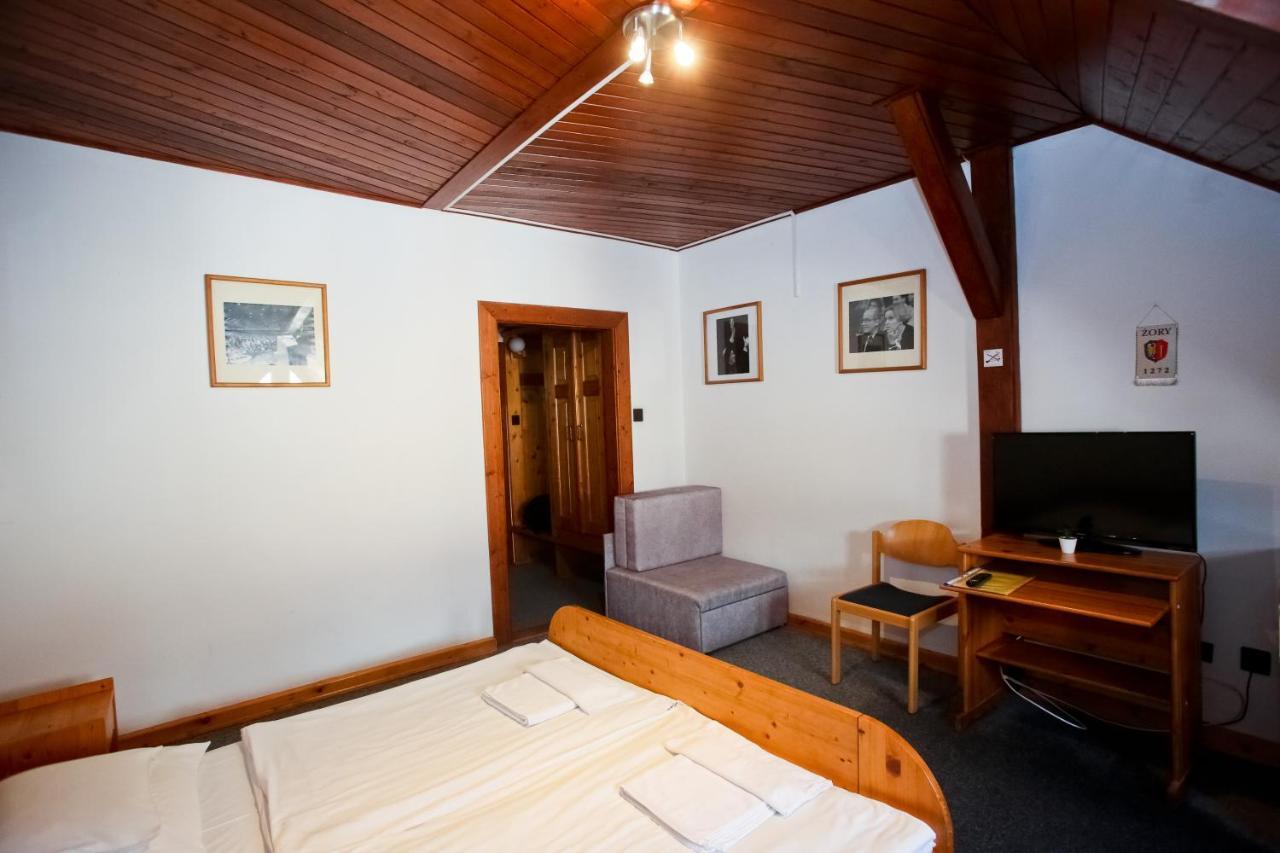 Lenau Ház Bed and Breakfast Pécs Exterior foto
